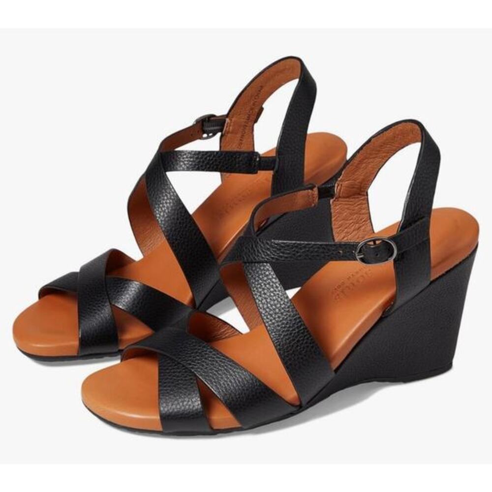 Gentle Souls Isla Wedge size 8.5
